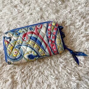 Vera Bradley zip around quilted wallet blue paisley cottagecore